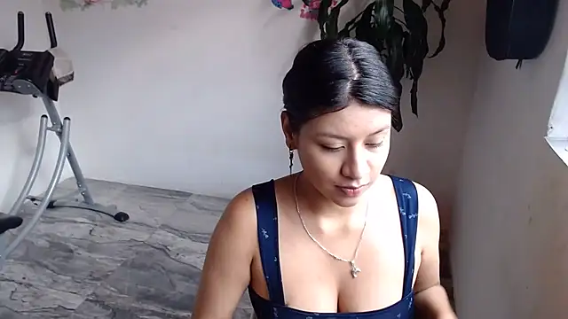 Snapshot of maye_dan chatting on June 2026 02:10:02 PM maye dan online show from June 2026 02:10:02 PM