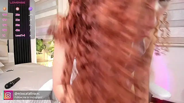 miss catalinaa online show from February 2026 11:59:01 AM