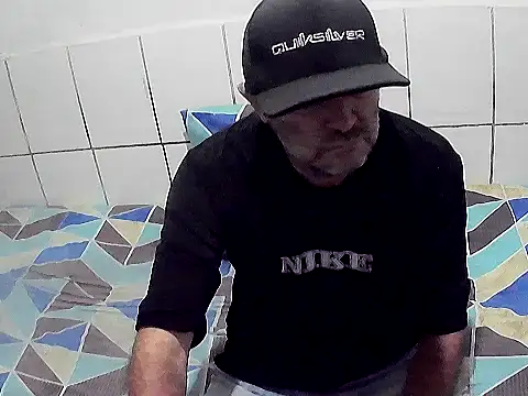 pierdona online show from November 2025 07:15:02 PM