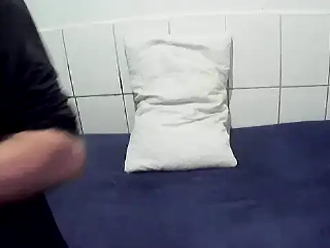 Snapshot of pierdona chatting on April 2026 06:31:02 PM pierdona online show from April 2026 06:31:02 PM