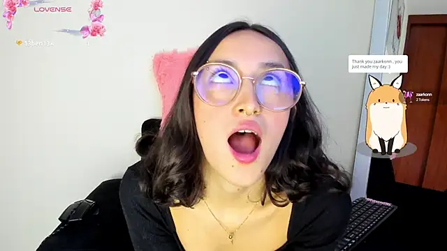 its  angelica  online show from February 2025 09:29:01 PM