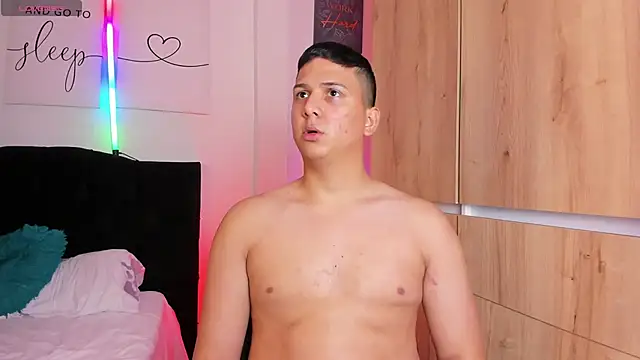 ANDREZALVAREZ online show from February 2025 04:18:02 AM