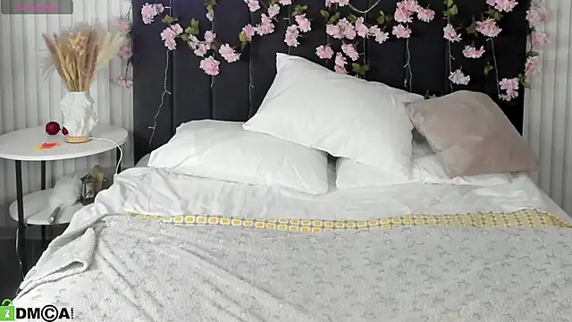 Esme Runn online show from November 2025 03:29:02 AM