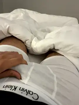 Snapshot of thick_n_hard chatting on December 2024 07:47:01 PM thick n hard online show from December 2024 07:47:01 PM