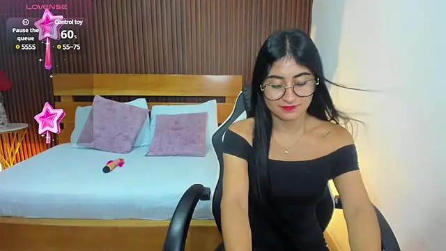 evelin leroy online show from March 2025 12:06:02 PM