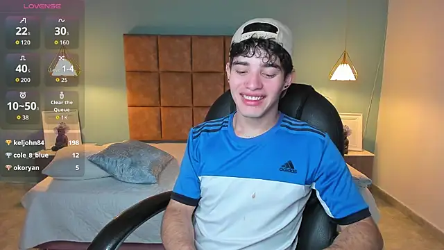 AlejooTwink online show from November 2025 03:37:02 AM