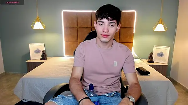 AlejooTwink online show from March 2026 01:34:01 AM