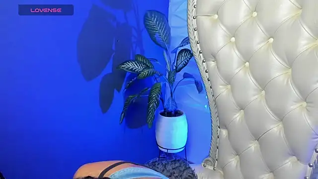 Snapshot of Layla_707 chatting on October 2025 12:22:01 AM Layla 707 online show from October 2025 12:22:01 AM