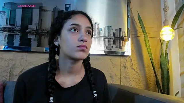 Snapshot of Layla_707 chatting on November 2025 02:39:02 PM Layla 707 online show from November 2025 02:39:02 PM