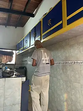 Leo bunny hot online show from November 2025 07:26:01 PM