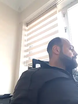 krzantem3454 online show from February 2025 01:08:02 PM