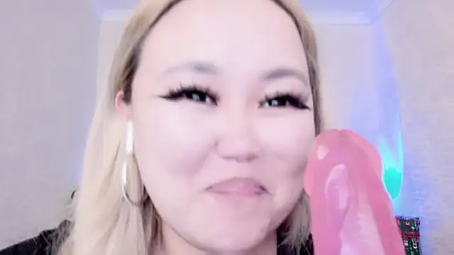 Snapshot of amelia_sunlight chatting on December 2024 02:43:02 AM amelia sunlight online show from December 2024 02:43:02 AM