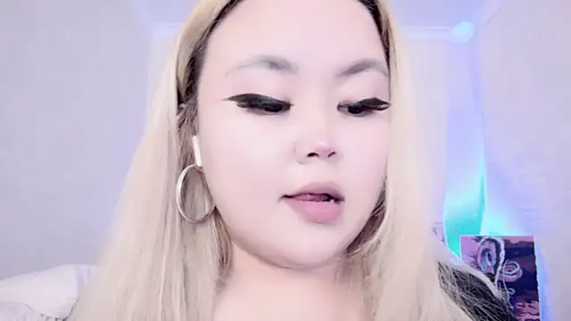 Snapshot of amelia_sunlight chatting on January 2025 10:58:02 PM amelia sunlight online show from January 2025 10:58:02 PM