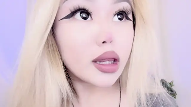 Snapshot of amelia_sunlight chatting on March 2025 11:31:01 PM amelia sunlight online show from March 2025 11:31:01 PM