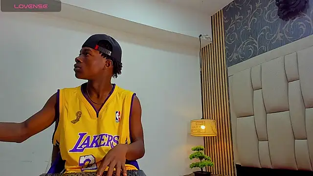 chimi88 online show from March 2025 11:32:01 AM