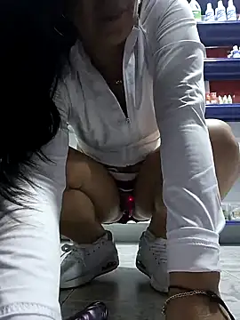 Megan jennerr online show from February 2025 11:34:02 PM