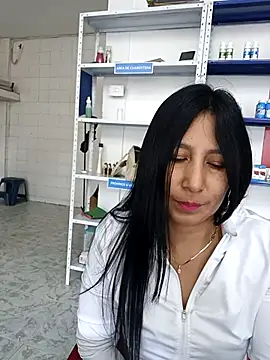 Megan jennerr online show from September 2025 03:34:01 PM