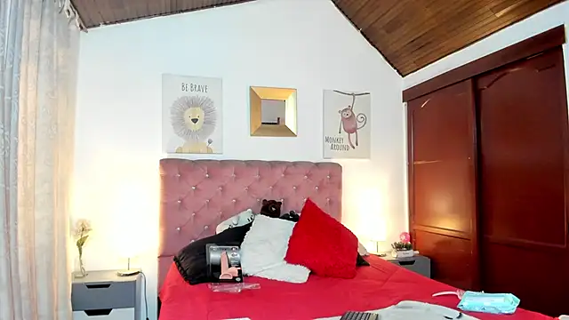 CelessteRedds online show from April 2026 11:38:02 AM