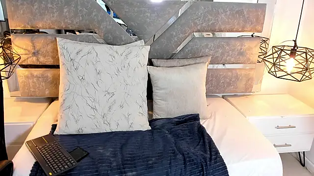 Slut Milf  online show from July 2026 02:40:02 PM