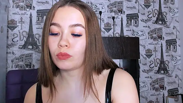 Snapshot of Sara_Kox chatting on January 2025 10:05:01 PM Sara Kox online show from January 2025 10:05:01 PM