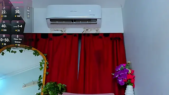 Snapshot of Ladanny_ chatting on December 2024 05:28:02 AM Ladanny online show from December 2024 05:28:02 AM