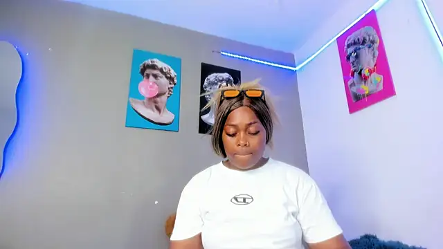 Lilybaudinx96 online show from January 2025 12:00:02 AM