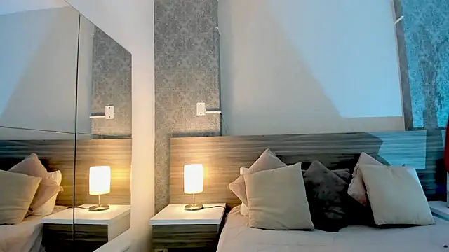 Mistyca online show from September 2025 10:52:02 AM