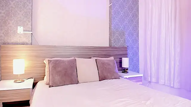 Mistyca online show from November 2025 11:10:01 AM