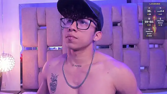 AkazaBoy  online show from January 2026 05:12:01 AM