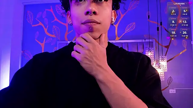 AkazaBoy  online show from April 2026 04:45:02 AM