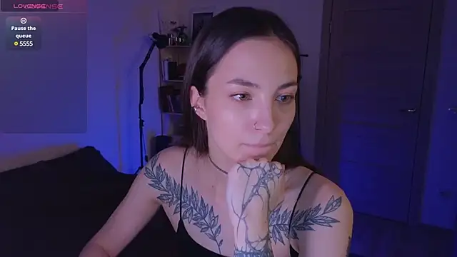 Snapshot of Space_X_Roxy_ chatting on December 2024 07:58:02 PM Space X Roxy online show from December 2024 07:58:02 PM