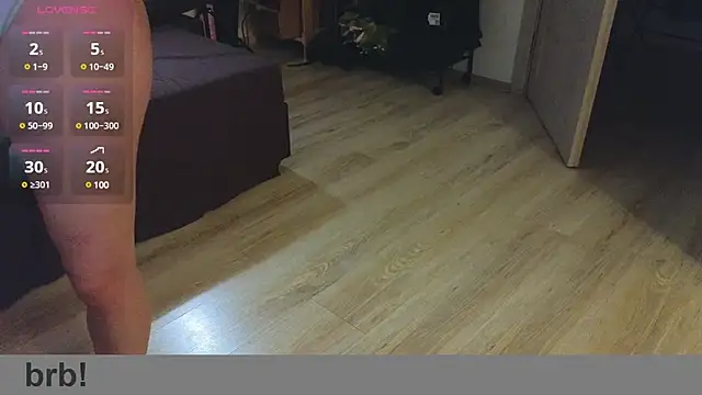 Snapshot of Space_X_Roxy_ chatting on February 2025 04:56:02 PM Space X Roxy online show from February 2025 04:56:02 PM