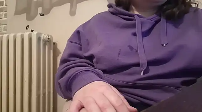 Snapshot of AalinnaK chatting on February 2025 02:34:02 PM AalinnaK online show from February 2025 02:34:02 PM