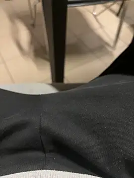 Snapshot of daubine46 chatting on March 2026 03:59:01 PM daubine46 online show from March 2026 03:59:01 PM