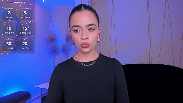 AlanaCraft online show from December 2025 01:51:02 PM