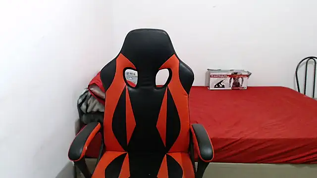 madelyn30 online show from February 2026 09:42:01 PM