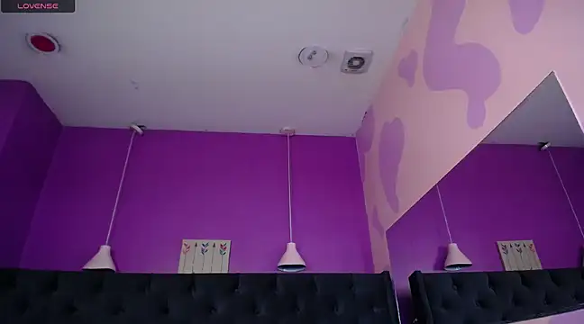 WenndyWild online show from December 2024 08:48:02 AM