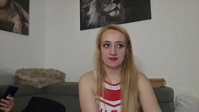 Snapshot of LoveXAddict chatting on March 2026 09:43:01 PM LoveXAddict online show from March 2026 09:43:01 PM