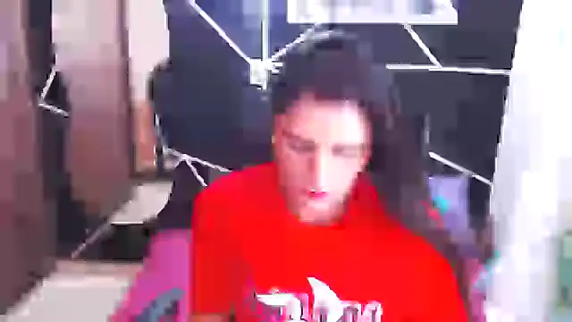 Snapshot of LUCY_LI chatting on January 2025 06:21:01 PM LUCY LI online show from January 2025 06:21:01 PM