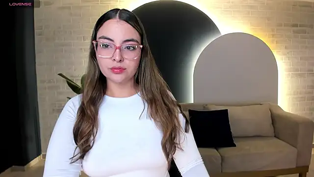 Snapshot of AllisonRogersX chatting on May 2026 10:31:02 AM AllisonRogersX online show from May 2026 10:31:02 AM