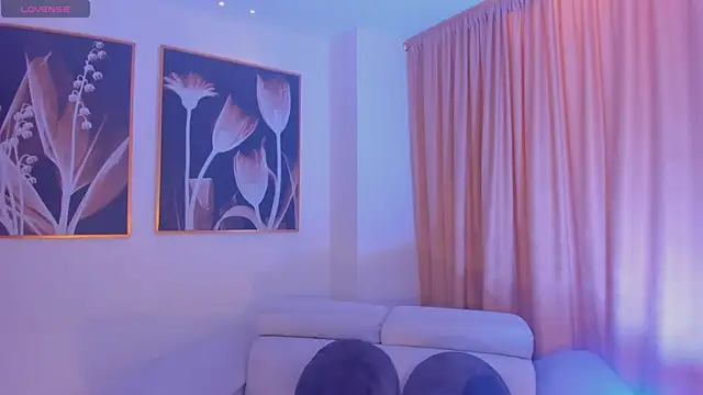 MaddisonLowe online show from April 2026 11:43:02 PM