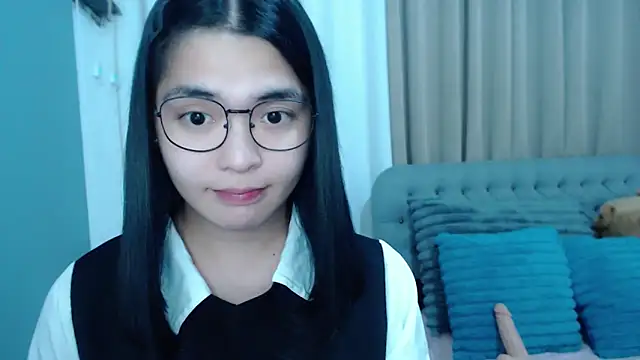 Snapshot of zhaviahale21 chatting on October 2025 09:00:02 AM zhaviahale21 online show from October 2025 09:00:02 AM