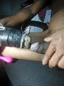 Snapshot of touldad chatting on November 2025 12:49:01 PM touldad online show from November 2025 12:49:01 PM