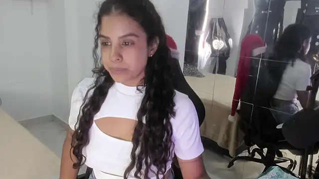 Moon Sammy online show from December 2025 04:12:02 PM