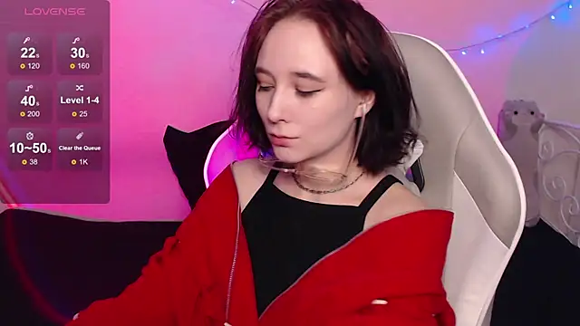 Robin yourss online show from December 2024 03:57:02 PM