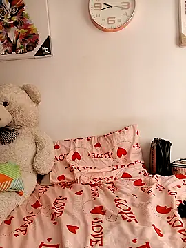 KimPielCanela online show from February 2025 02:24:02 PM