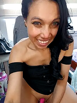 KimPielCanela online show from September 2025 08:21:02 PM