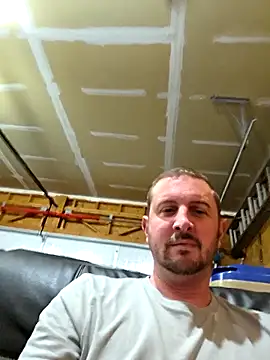 MrMechanic38 online show from March 2026 09:56:02 PM