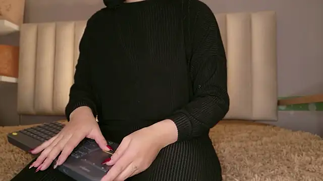 Megan mooree  online show from April 2026 12:32:01 PM