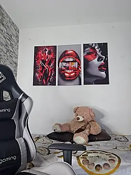 Antonella2 m online show from January 2026 01:05:01 PM